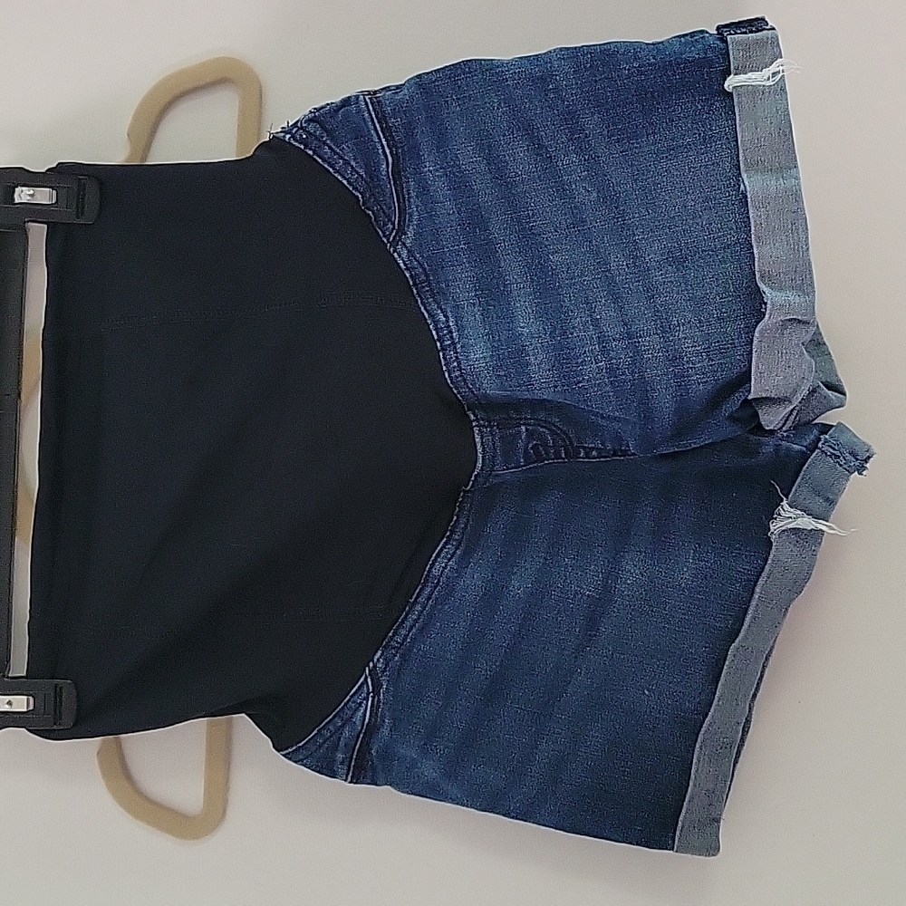Isabel Maternity shorts